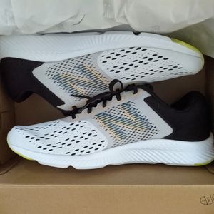 New Balance running shoes brand new